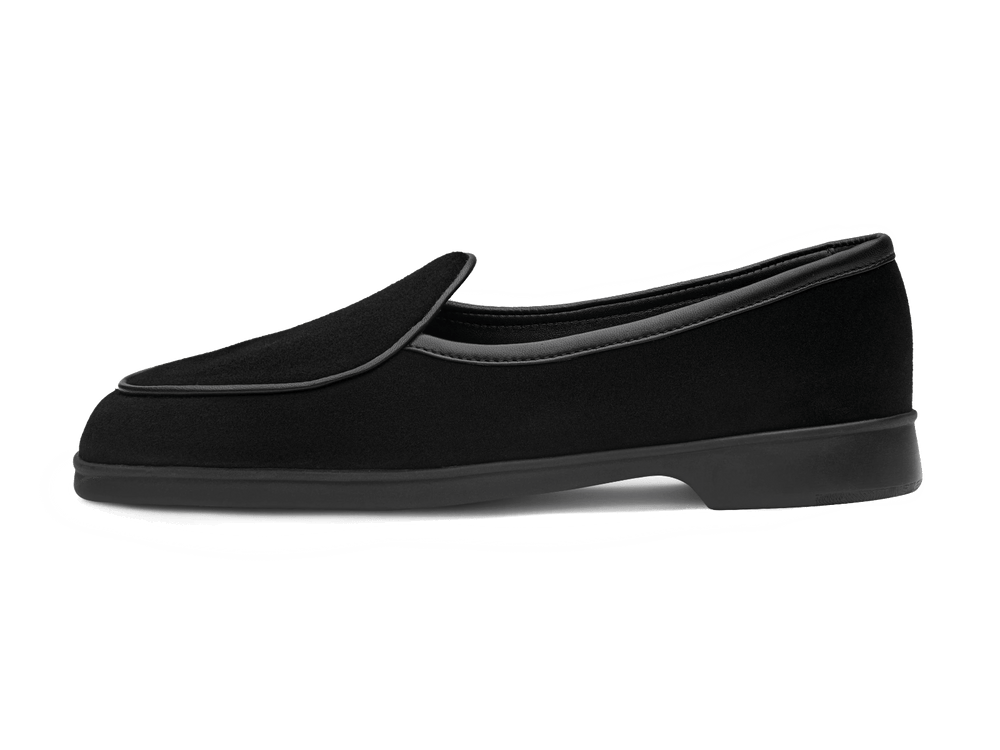 Stride Loafers in Black Glove Suede Dark Sole