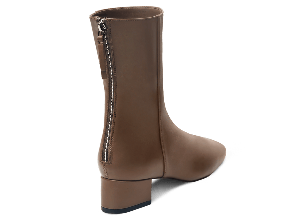 Debbie Boots in Brown Nappa