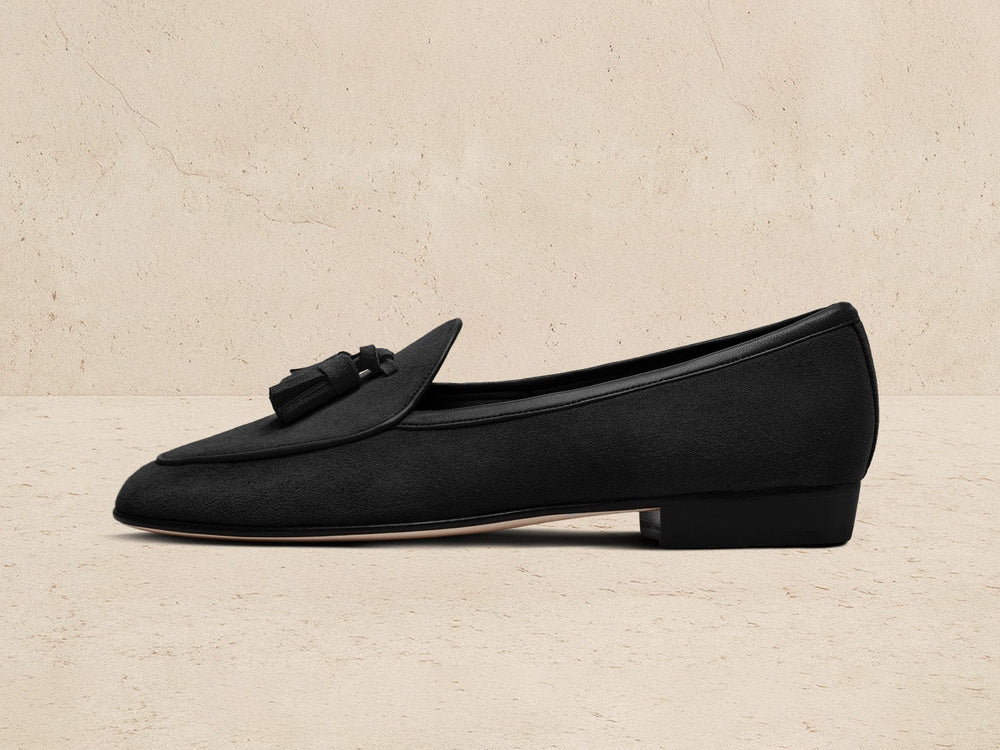 Sagan Classic Tassel Loafers in Obsidian Black Asteria Suede