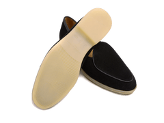 Stride Loafers in Black Glove Suede Natural Sole