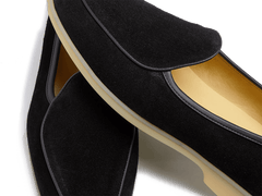 Stride Loafers in Black Glove Suede Natural Sole