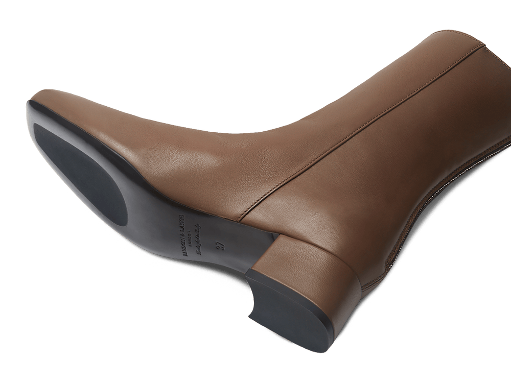 Debbie Boots in Brown Nappa