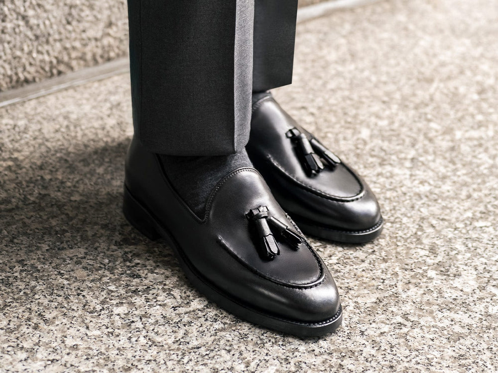 Hertford Tassel Loafers in Black Noble Calf