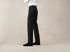 Sagan Bow in Midnight Navy Velvet