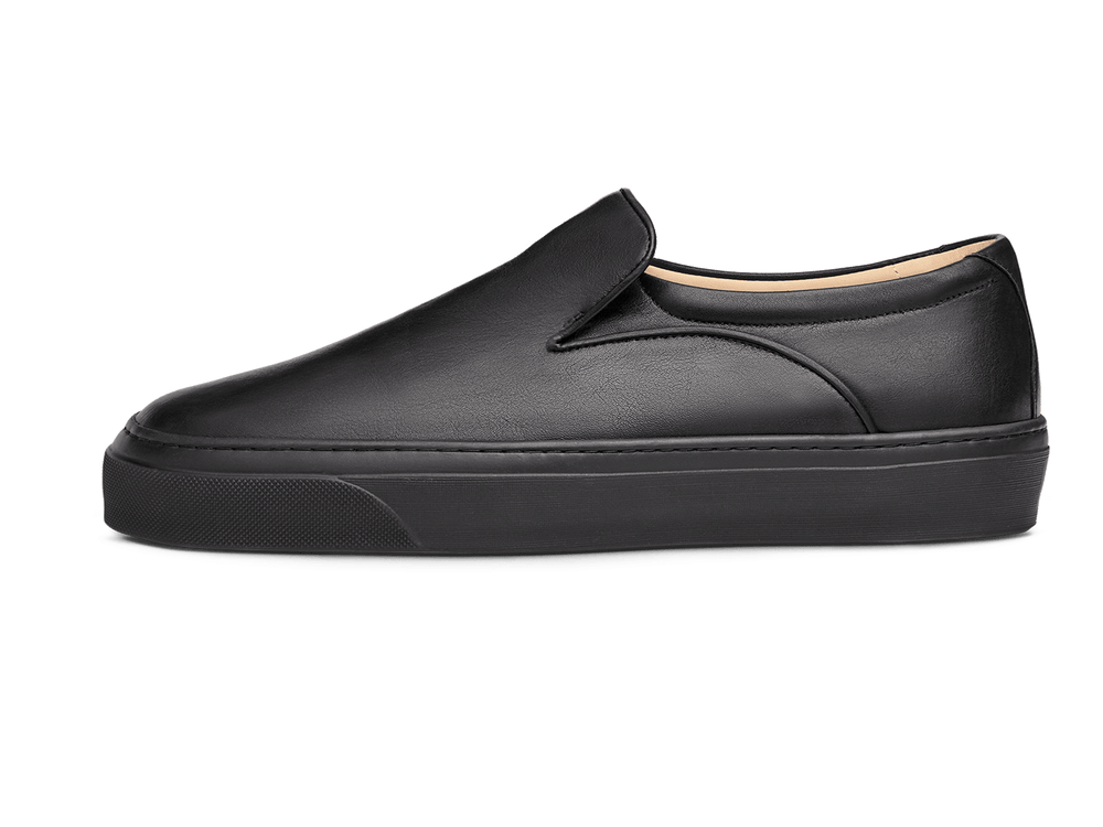 Beat Trainer in Black Calf