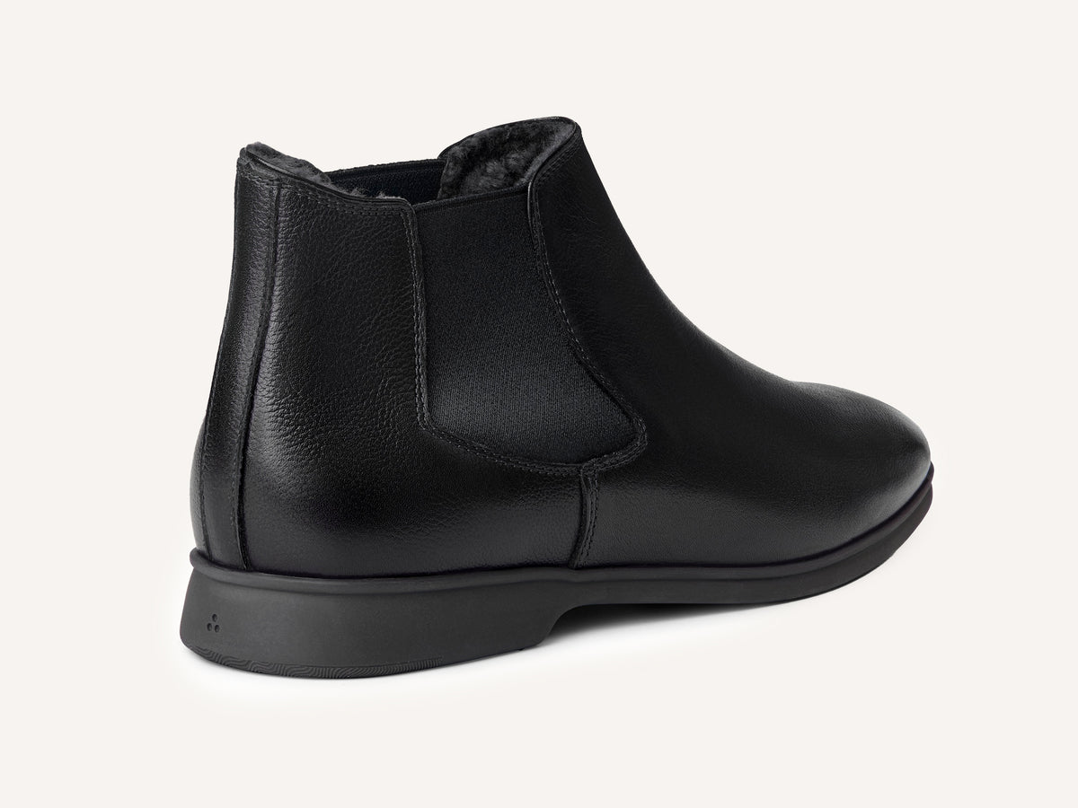 Rover Boots in Black Grain Calf with Shearling Lining