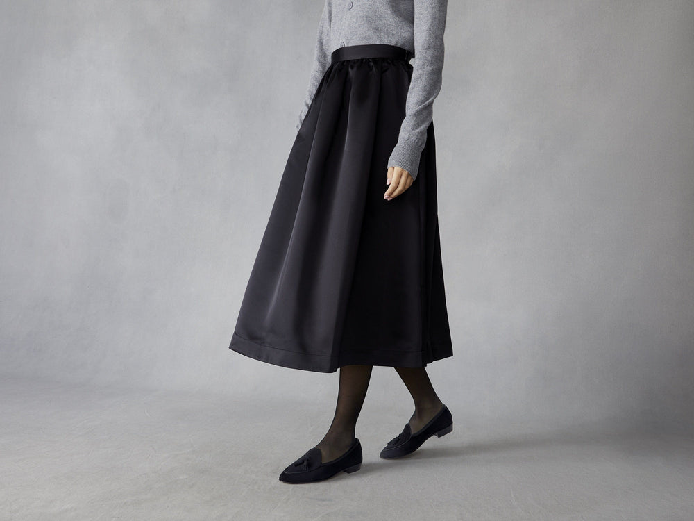 Sagan Classic Tassel Loafers in Obsidian Black Asteria Suede