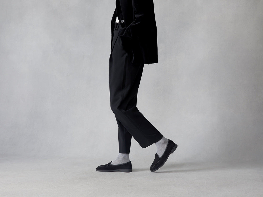Stride Loafers in Black Glove Suede Dark Sole