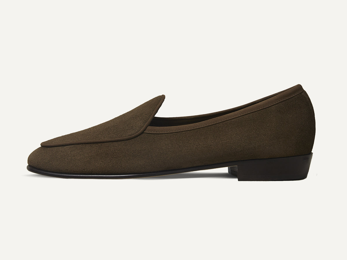 Sagan Classic Loafers in Olivine Green Asteria Suede