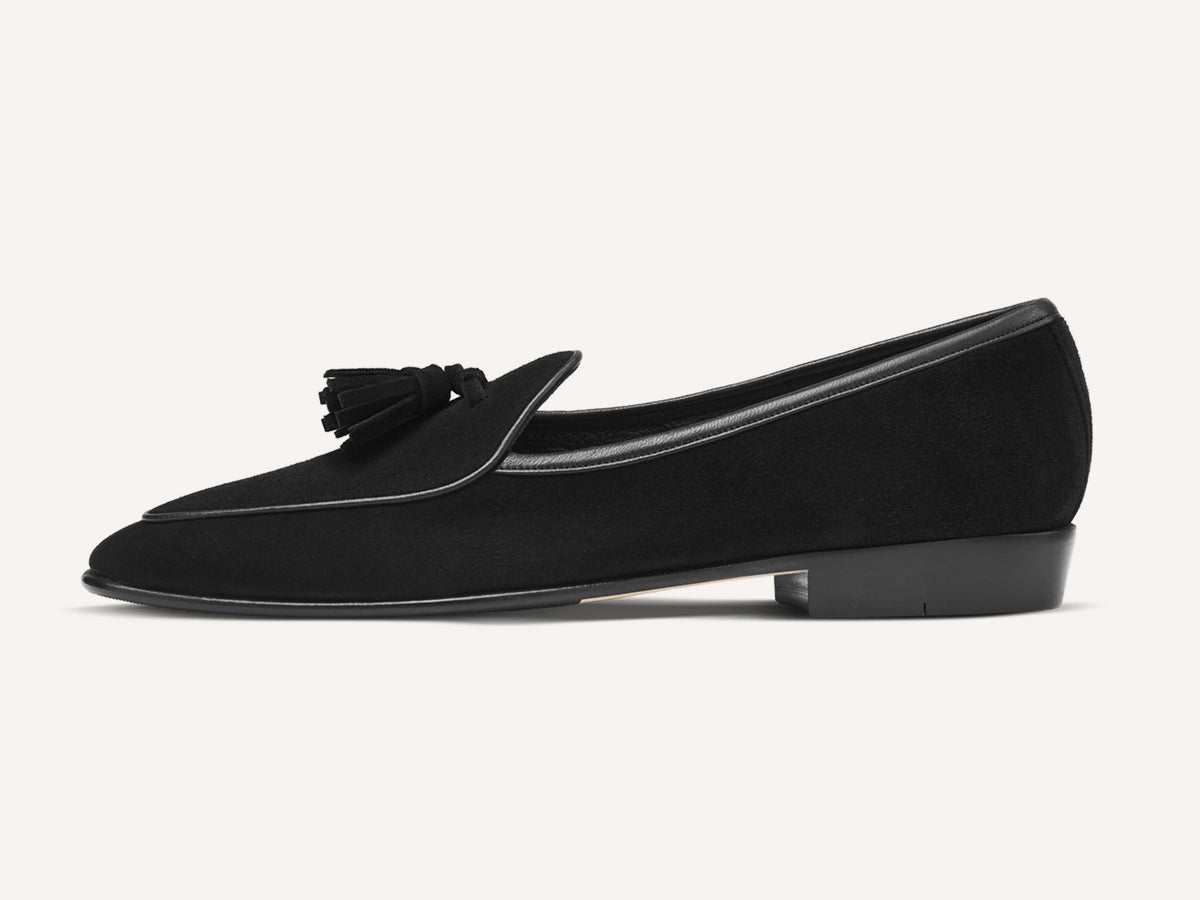 Sagan Classic Tassel Loafers in Obsidian Black Asteria Suede