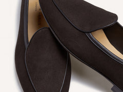 Sagan Classic Loafers in Lusitanias Dark Brown Asteria Suede