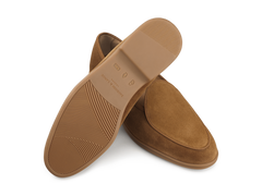 Stride Loafers in Earth Glove Suede Caramel Sole
