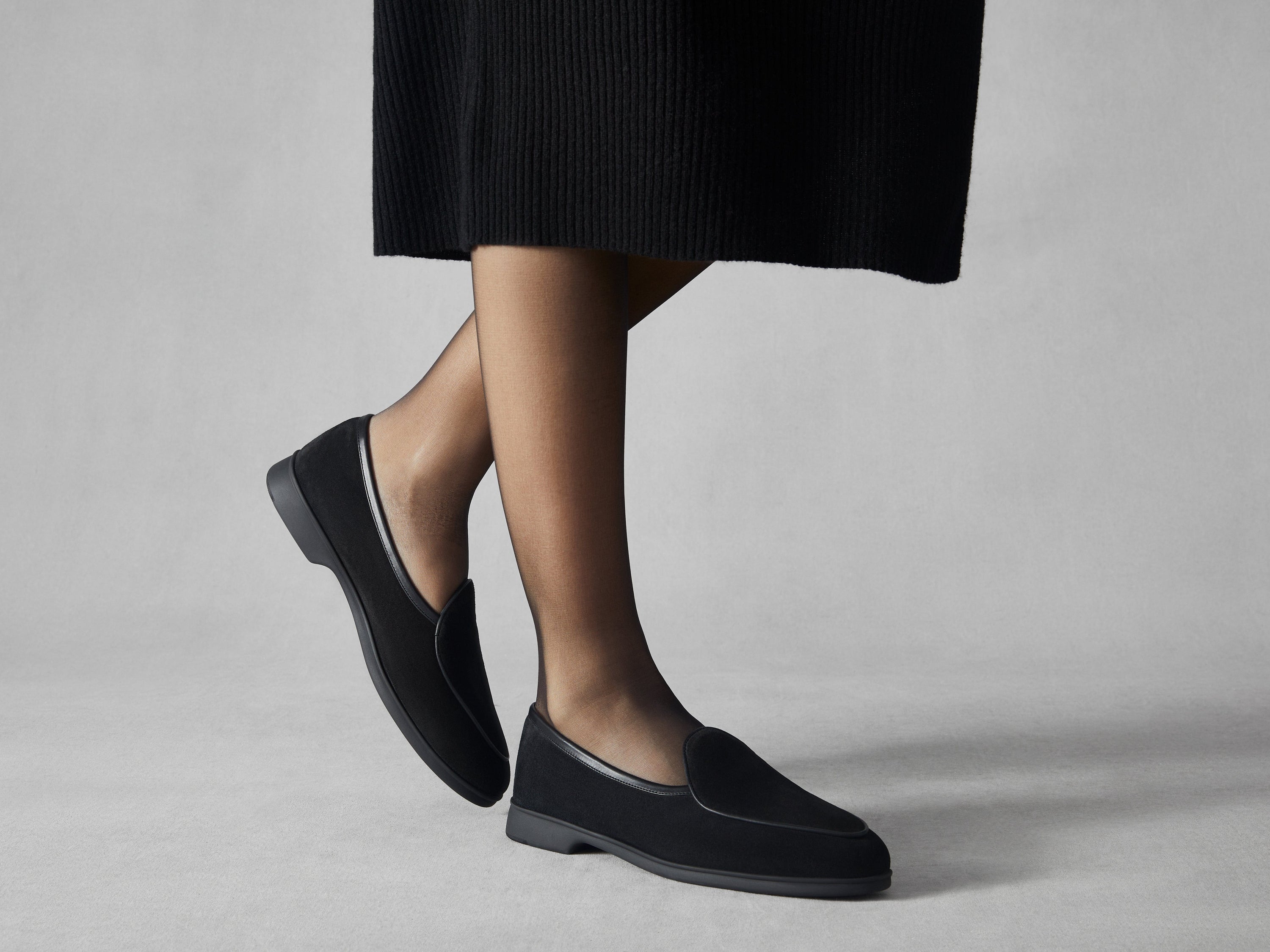 Stride Loafers in Black Glove Suede Dark Sole
