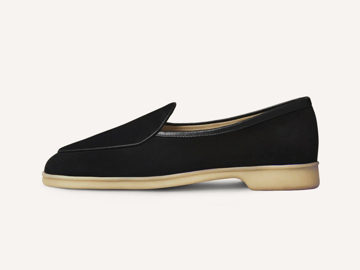 Stride Loafers in Black Glove Suede Natural Sole