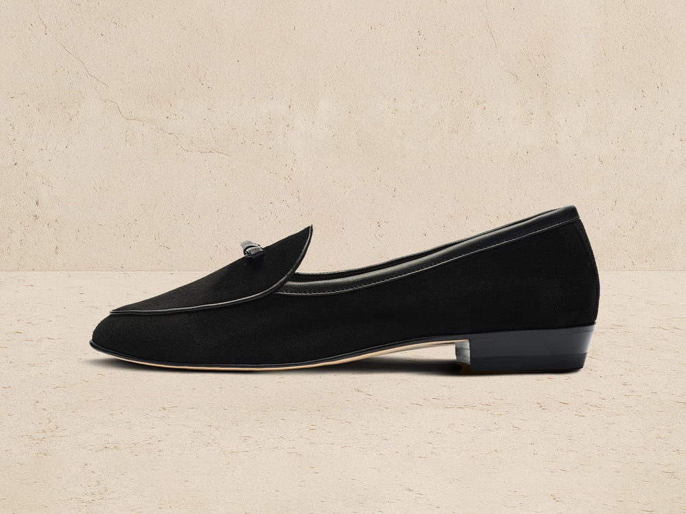 Sagan Bow in Black Asteria Suede