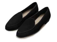Sagan Classic Loafers in Obsidian Black Asteria Suede