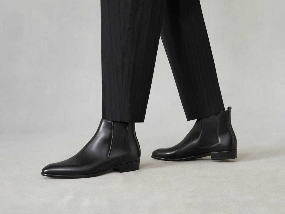 Hicks Chelsea Boots in Black Calf