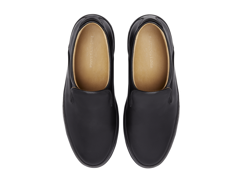 Beat Trainer in Black Calf