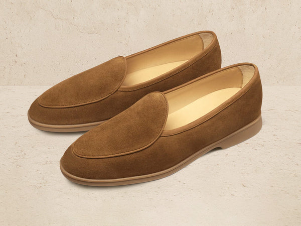 Stride Loafers in Earth Glove Suede Caramel Sole – Baudoin  display picture 3