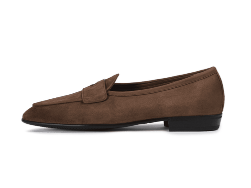 Sagan Classic Loafers in Lusitanias Dark Brown Asteria Suede with Rubber Sole