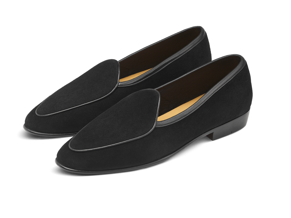 Sagan Classic Loafers in Obsidian Black Asteria Suede