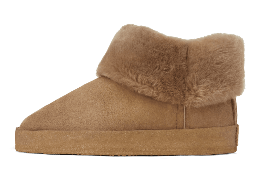 Winema Boots in Taupe Shearling Suede