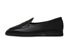 Stride Penny Loafers in Black Moorland Calf with Dark Sole