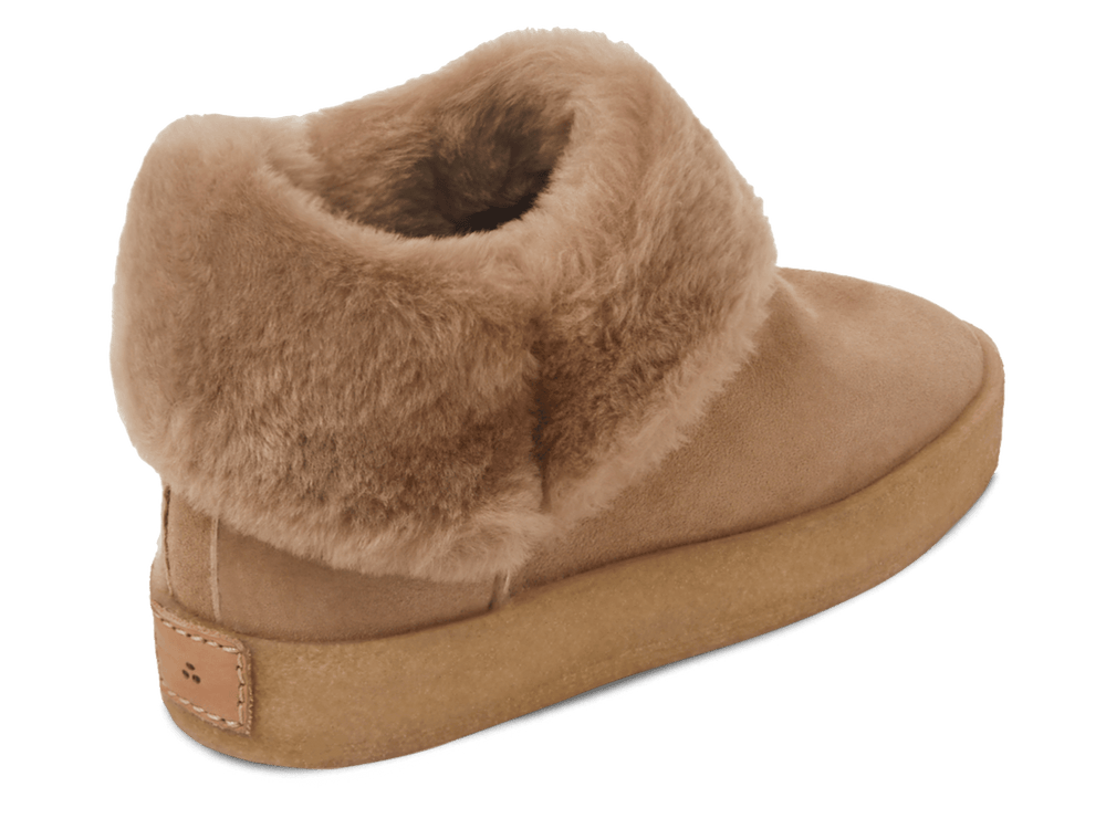 Winema Boots in Taupe Shearling Suede