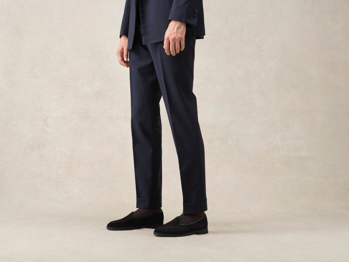 Stride Loafers in Black Glove Suede Dark Sole