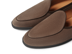 Stride Loafers in Deep Taupe Suede Dark Sole