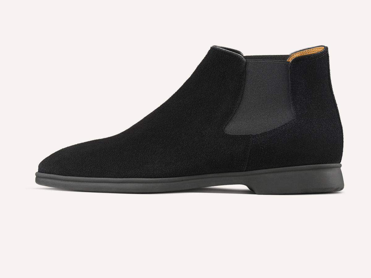 Rover Boots in Black Glove Suede Dark Sole