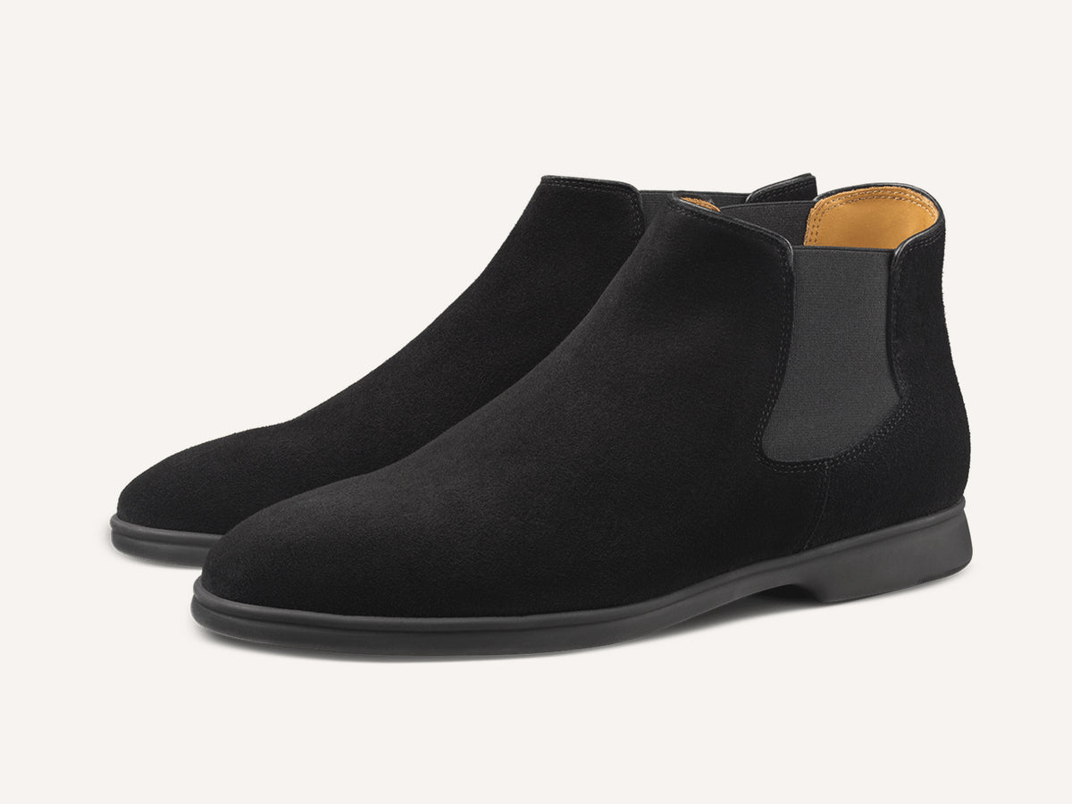 Rover Boots in Black Glove Suede Dark Sole