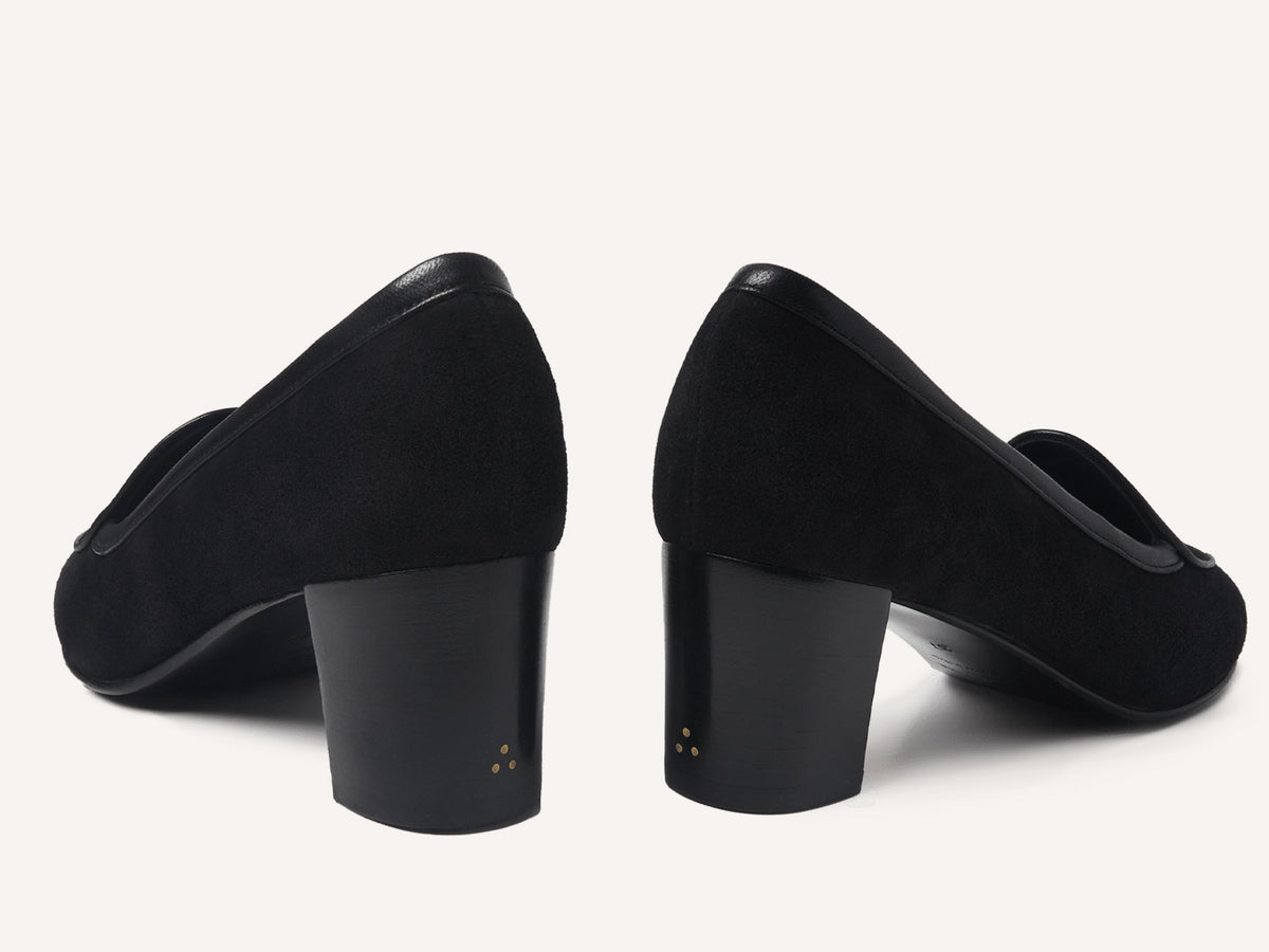 Sagan Magna in Obsidian Black Luxe Suede