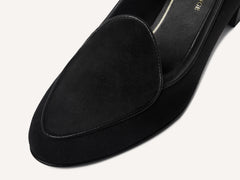 Sagan Magna in Obsidian Black Luxe Suede