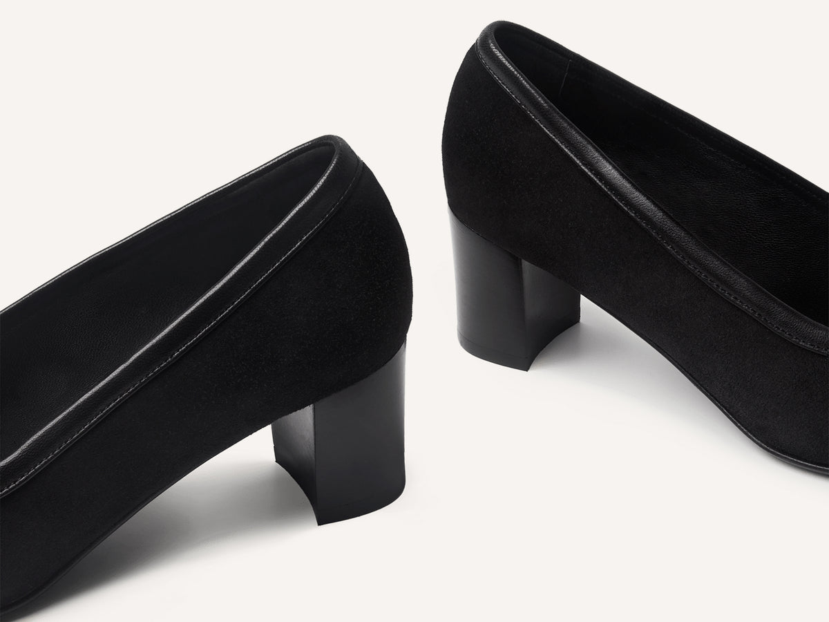 Sagan Magna in Obsidian Black Luxe Suede
