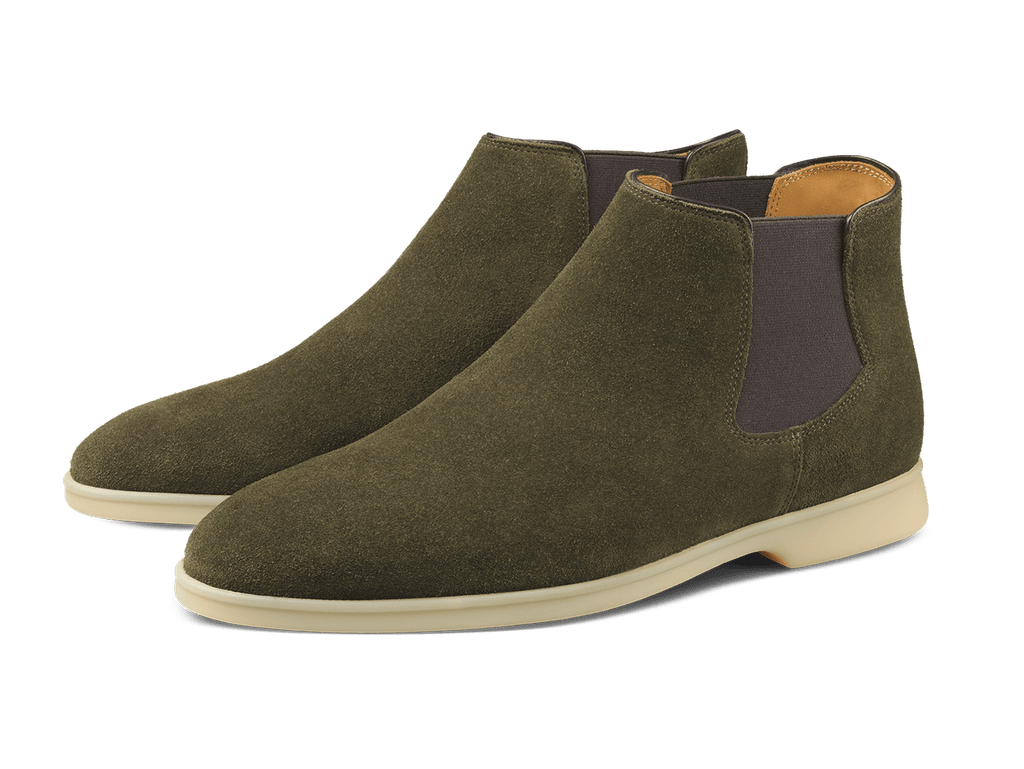 Rover Boots in Moss Glove Suede Natural Sole