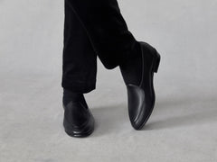 Sagan Classic Loafers in Black Drape Calf with Rubber Sole