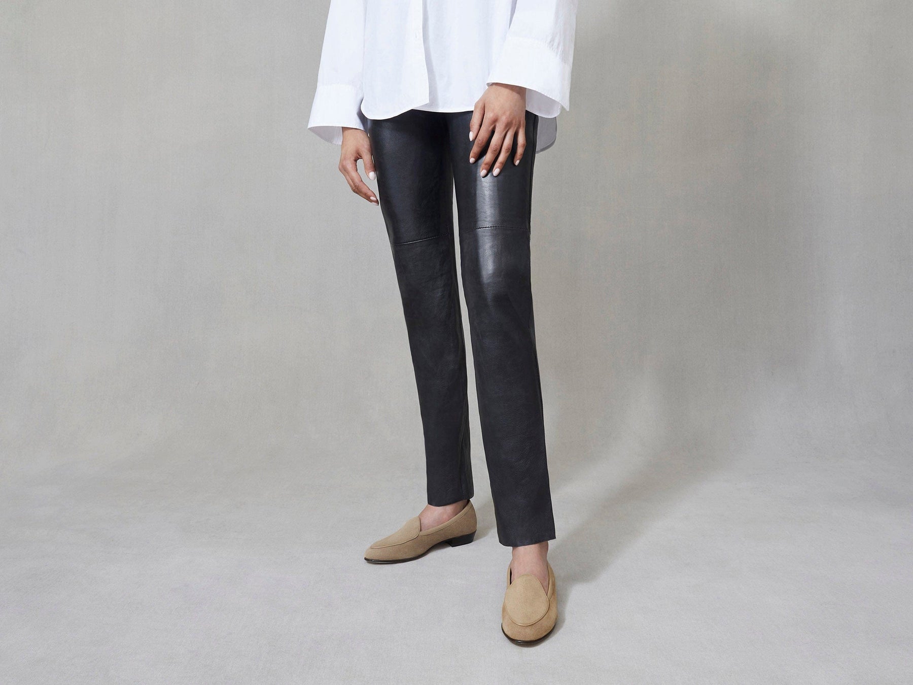 Sagan Classic Loafers in Sahara Asteria Suede
