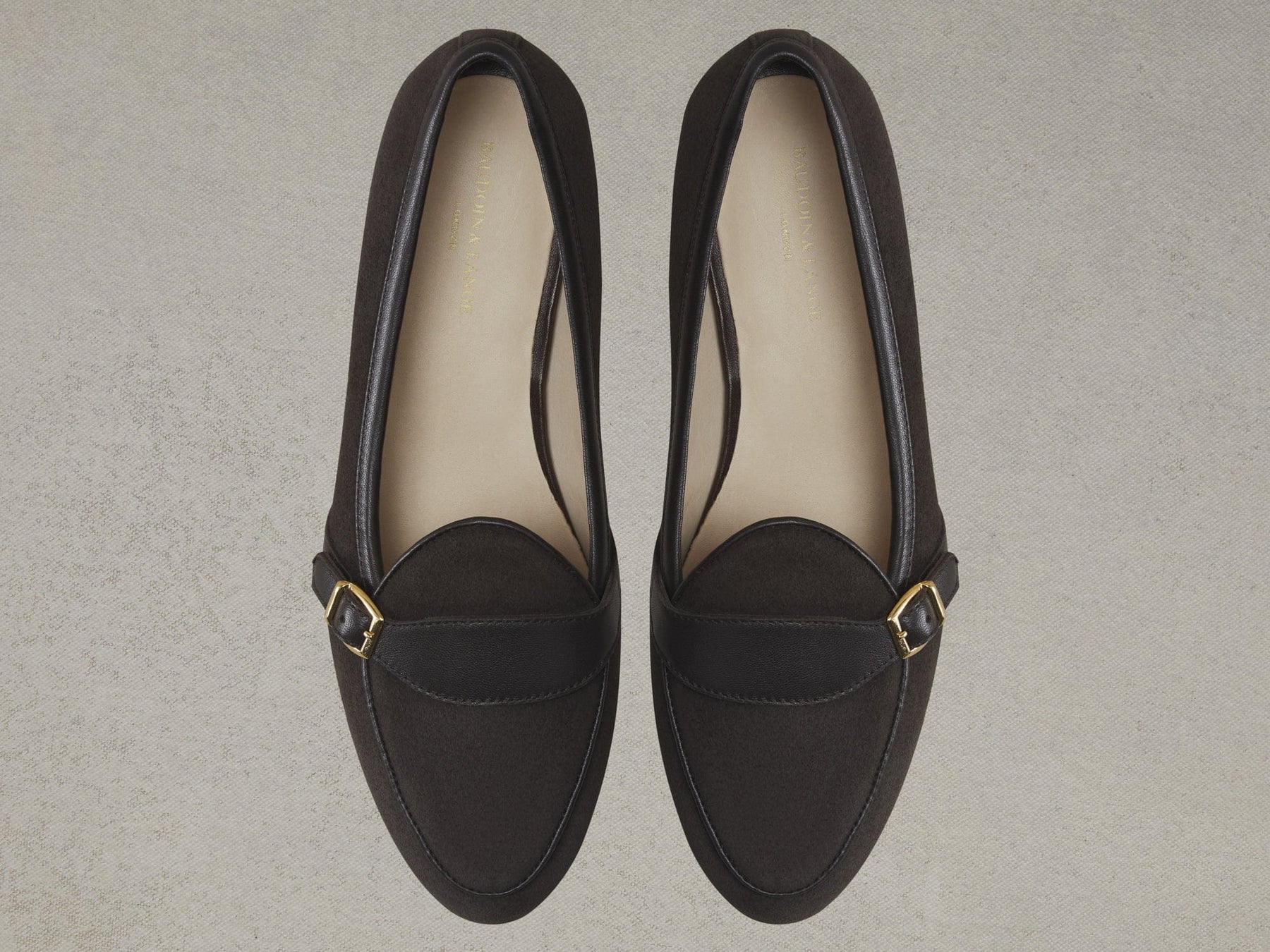 Sagan Classic Buckle in Lusitanias Dark Brown Asteria Suede
