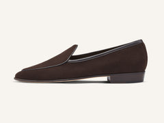Sagan Classic Loafers in Lusitanias Dark Brown Asteria Suede