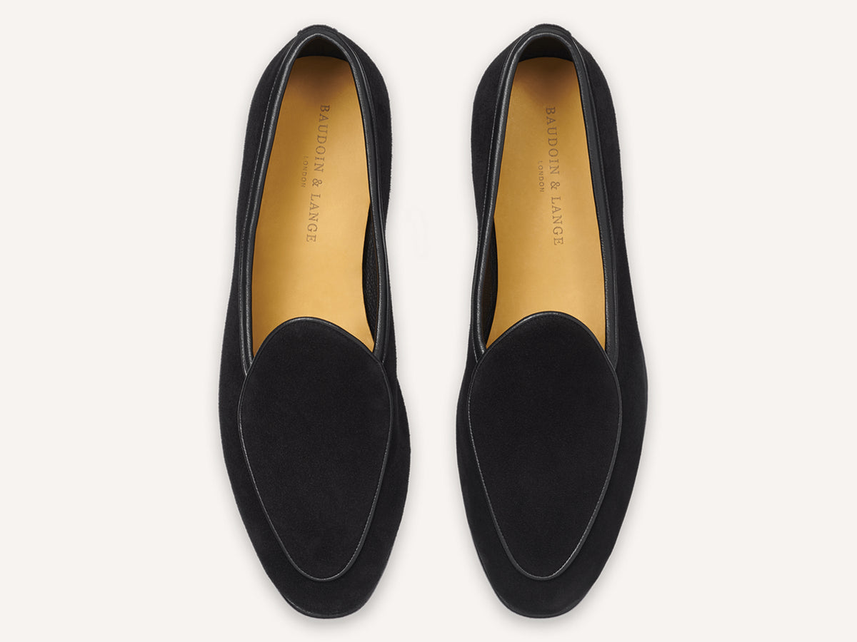 Sagan Classic Loafers in Obsidian Black Asteria Suede