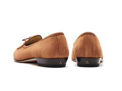 Sagan Bow in Moyen Brown Asteria Suede