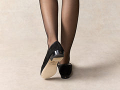 Sagan Bow in Black Asteria Suede