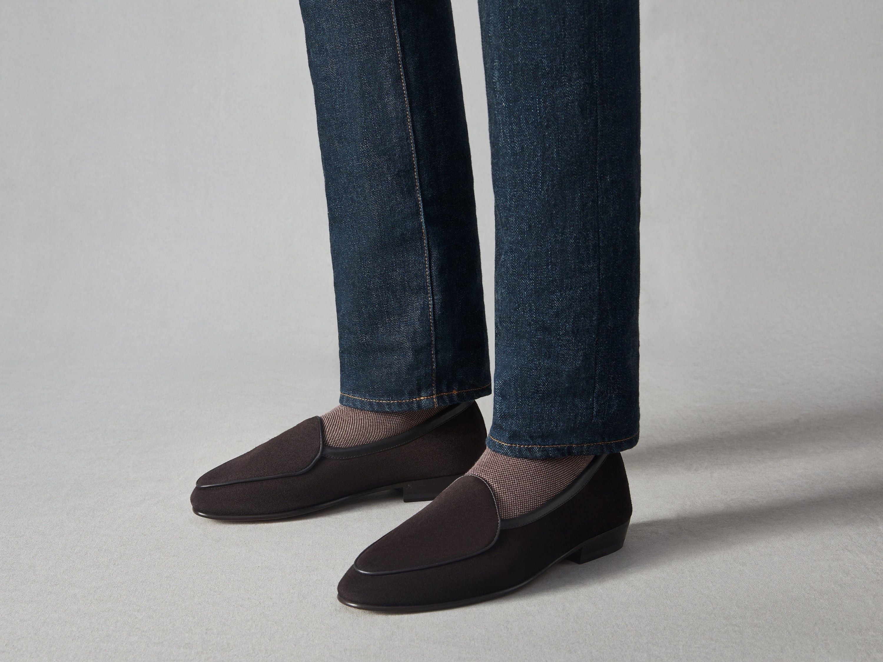 Sagan Classic Loafers in Lusitanias Dark Brown Suede