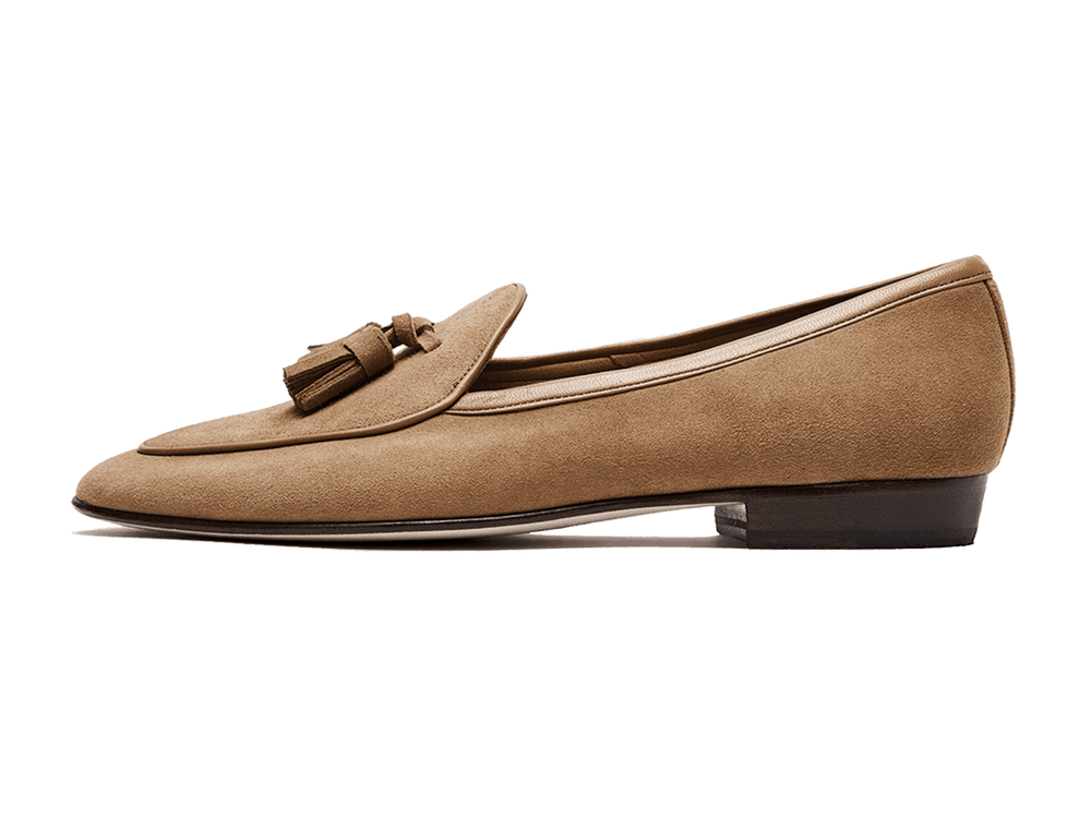 Sagan Classic Tassel Loafers in Sahara Asteria Suede