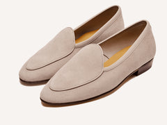 Sagan Classic Loafers in Albâtre Asteria Suede