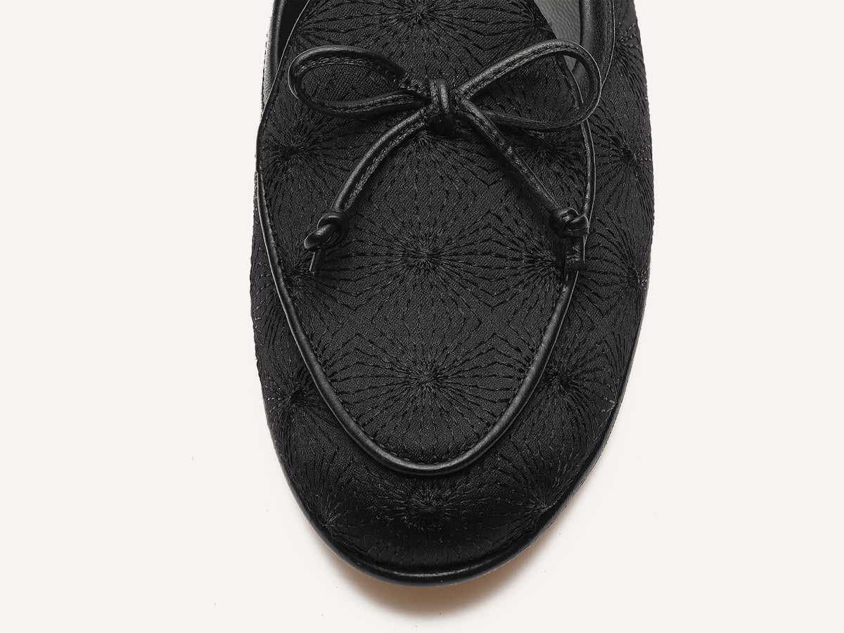 Sagan Embroidered Loafers in Black Stellar
