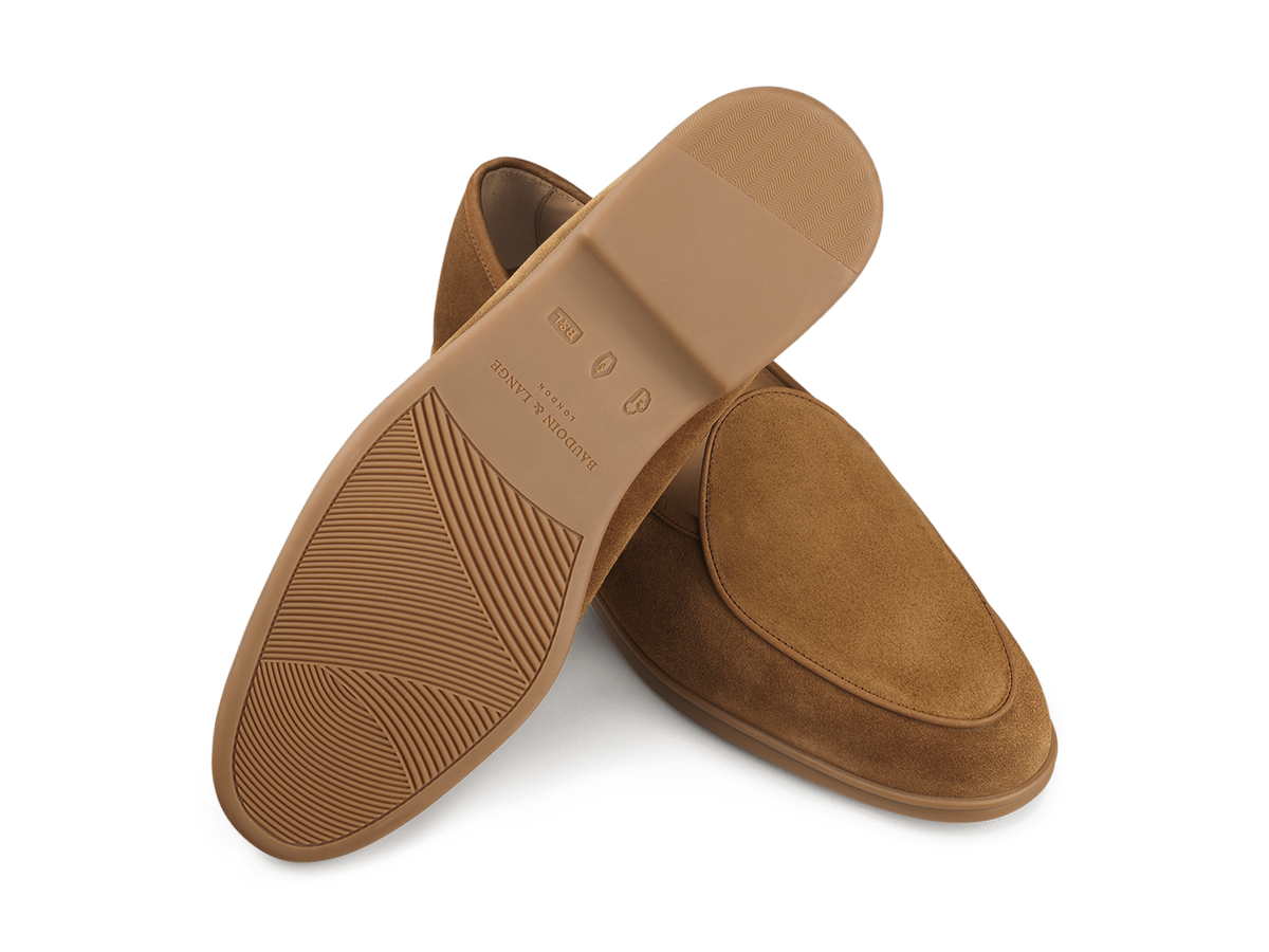 Stride Loafers in Earth Glove Suede Caramel Sole