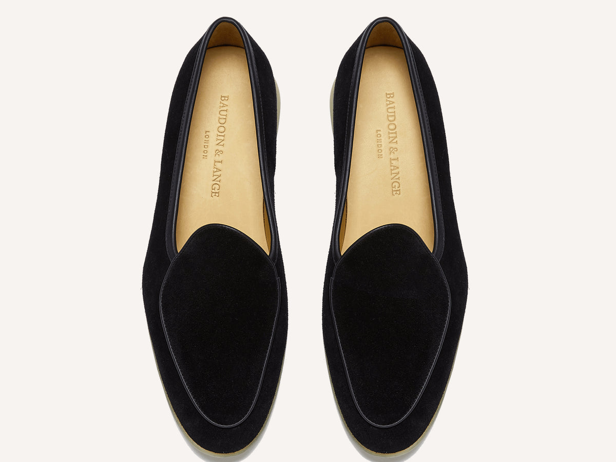 Stride Loafers in Black Glove Suede Natural Sole