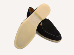 Stride Loafers in Black Glove Suede Natural Sole